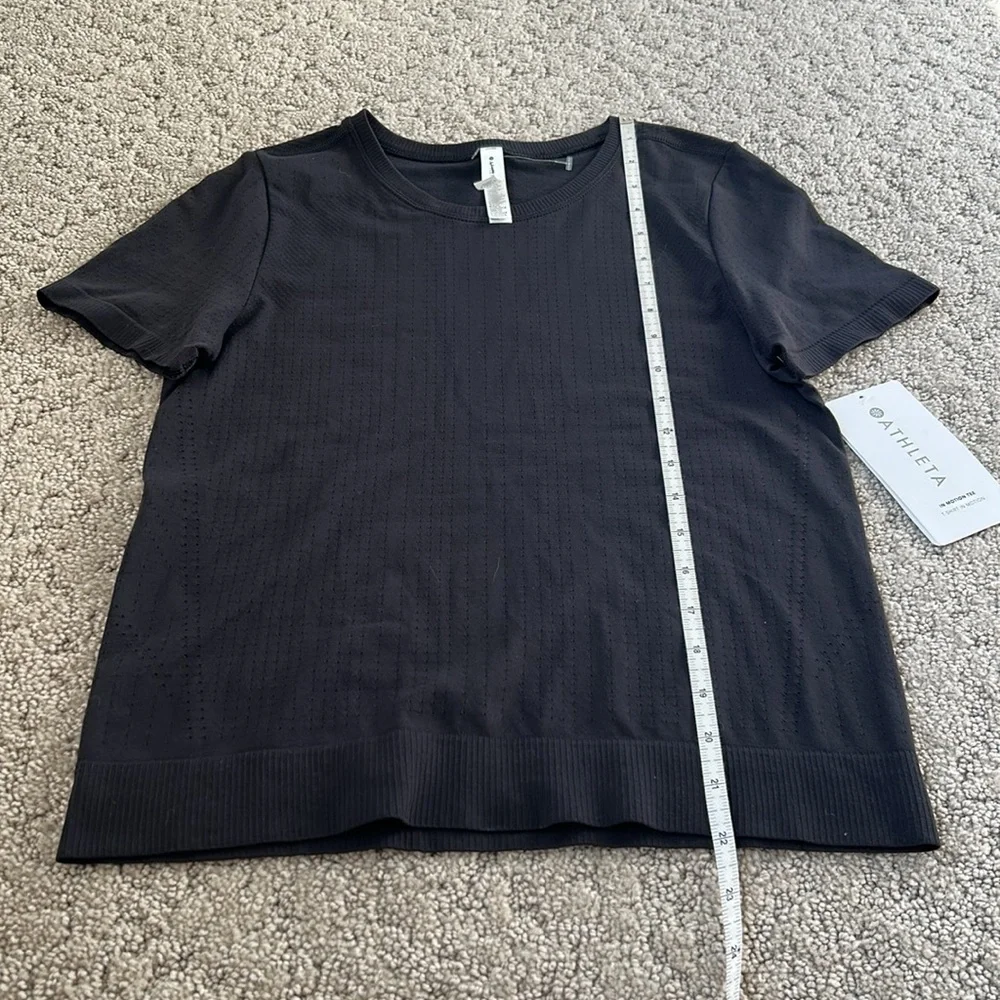 Athleta In Motion Seamless Top Workout Athletic Active Gym Tee Black SZ XS NWT - Picture 12 of 14